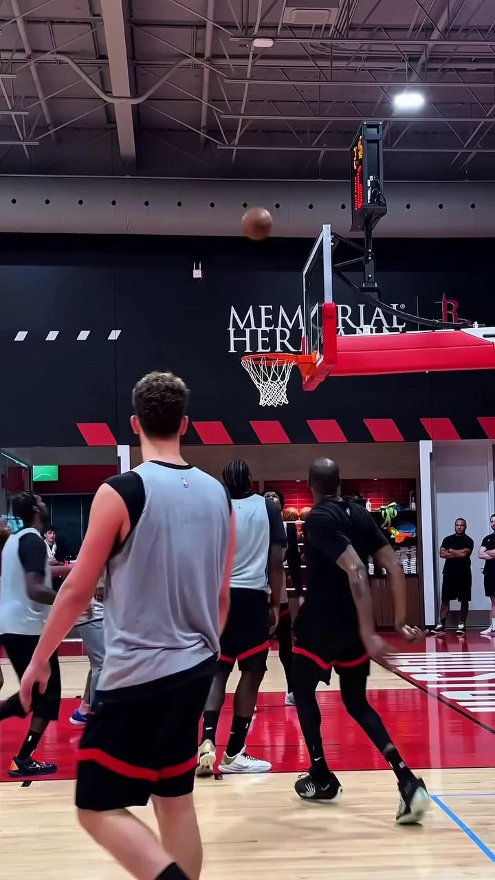 video-poster