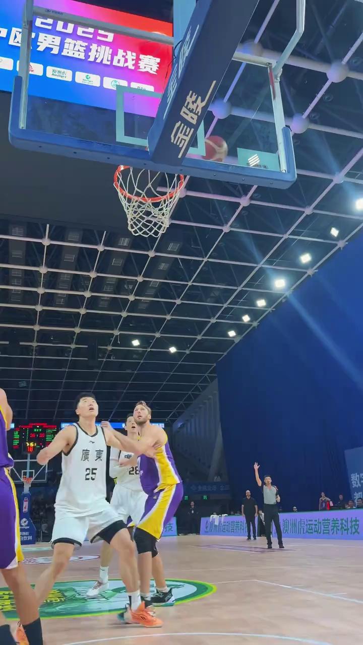 video-poster
