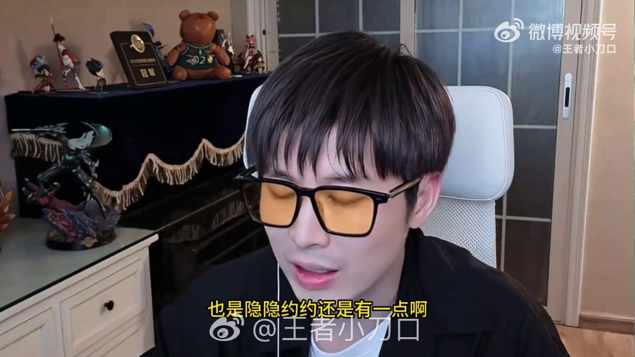 video-poster