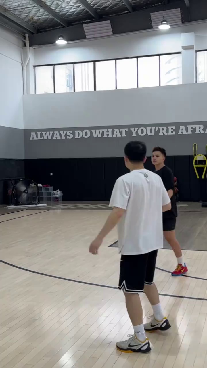video-poster