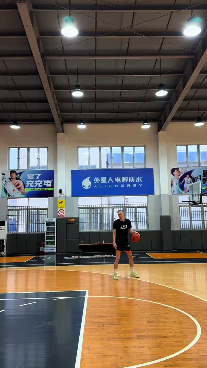 video-poster