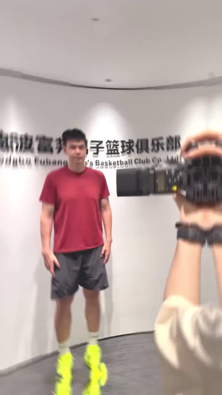 video-poster