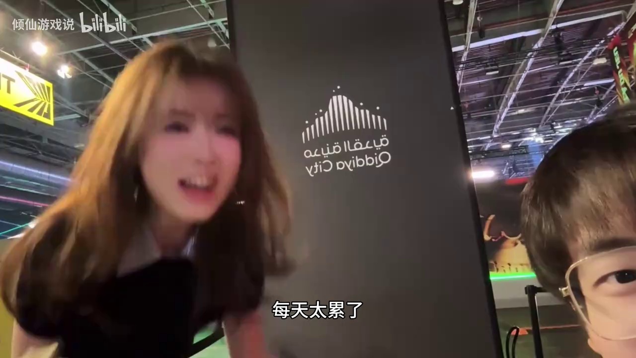 video-poster