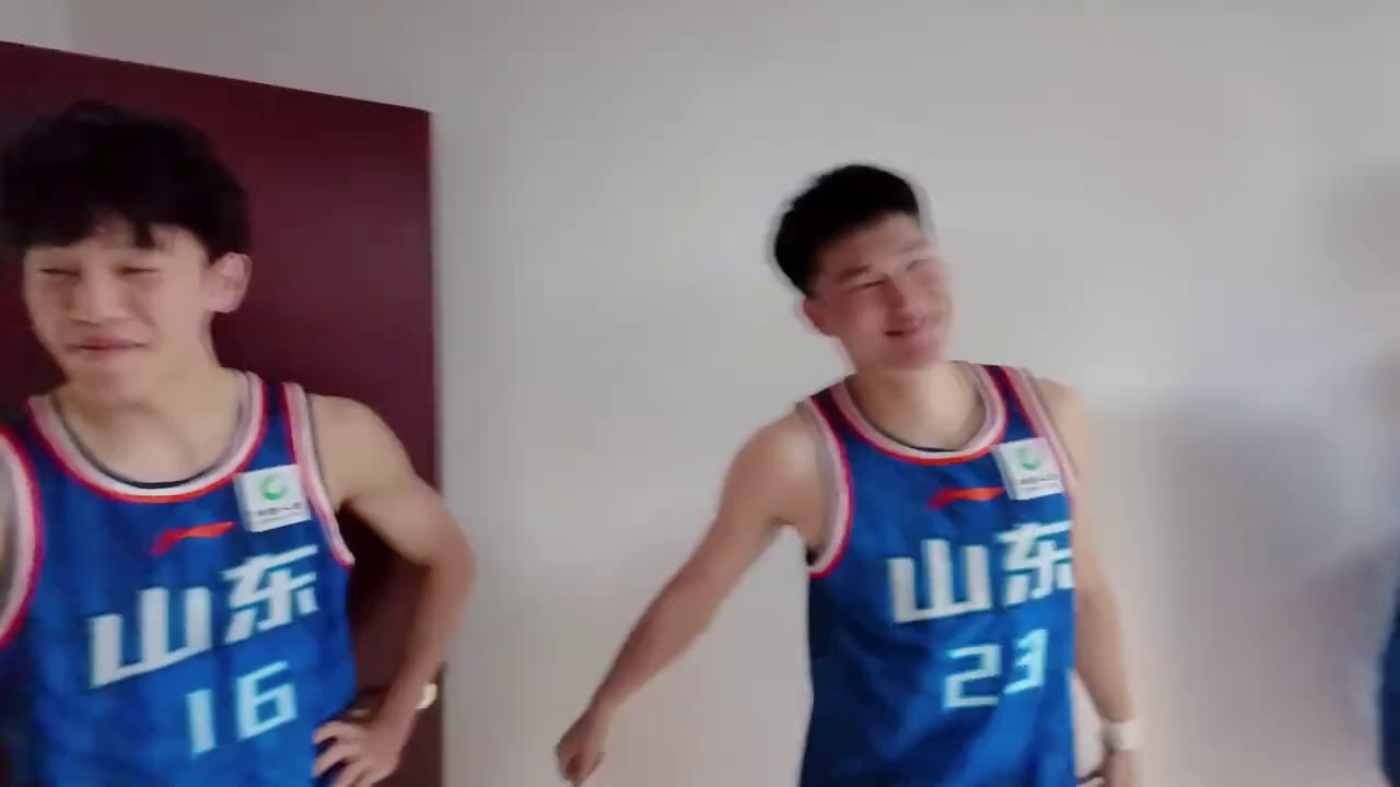 video-poster
