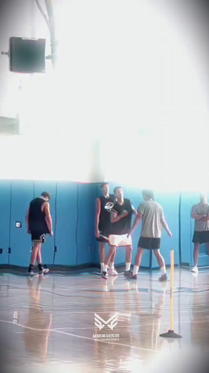 video-poster