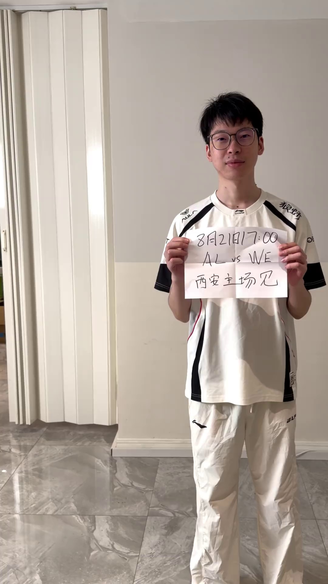 video-poster