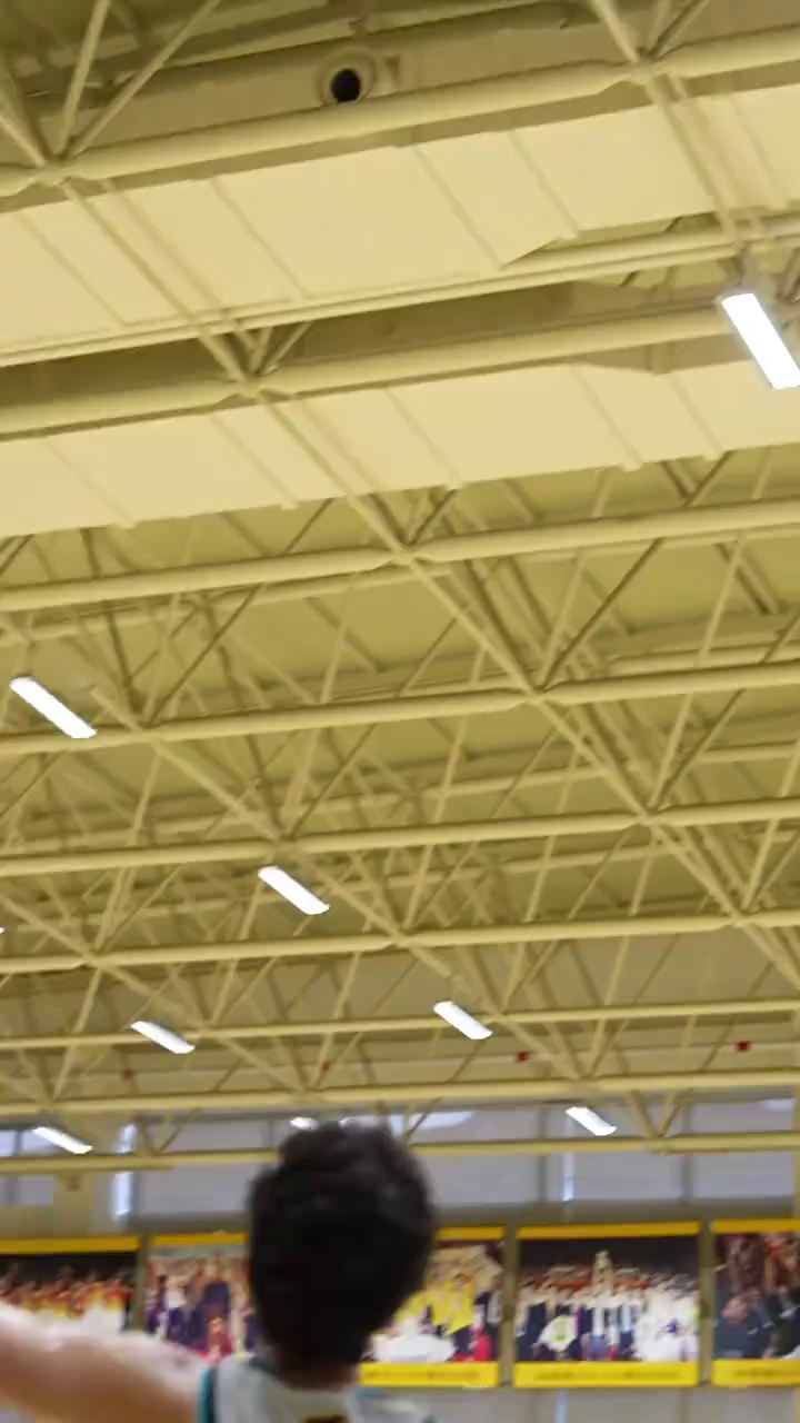 video-poster