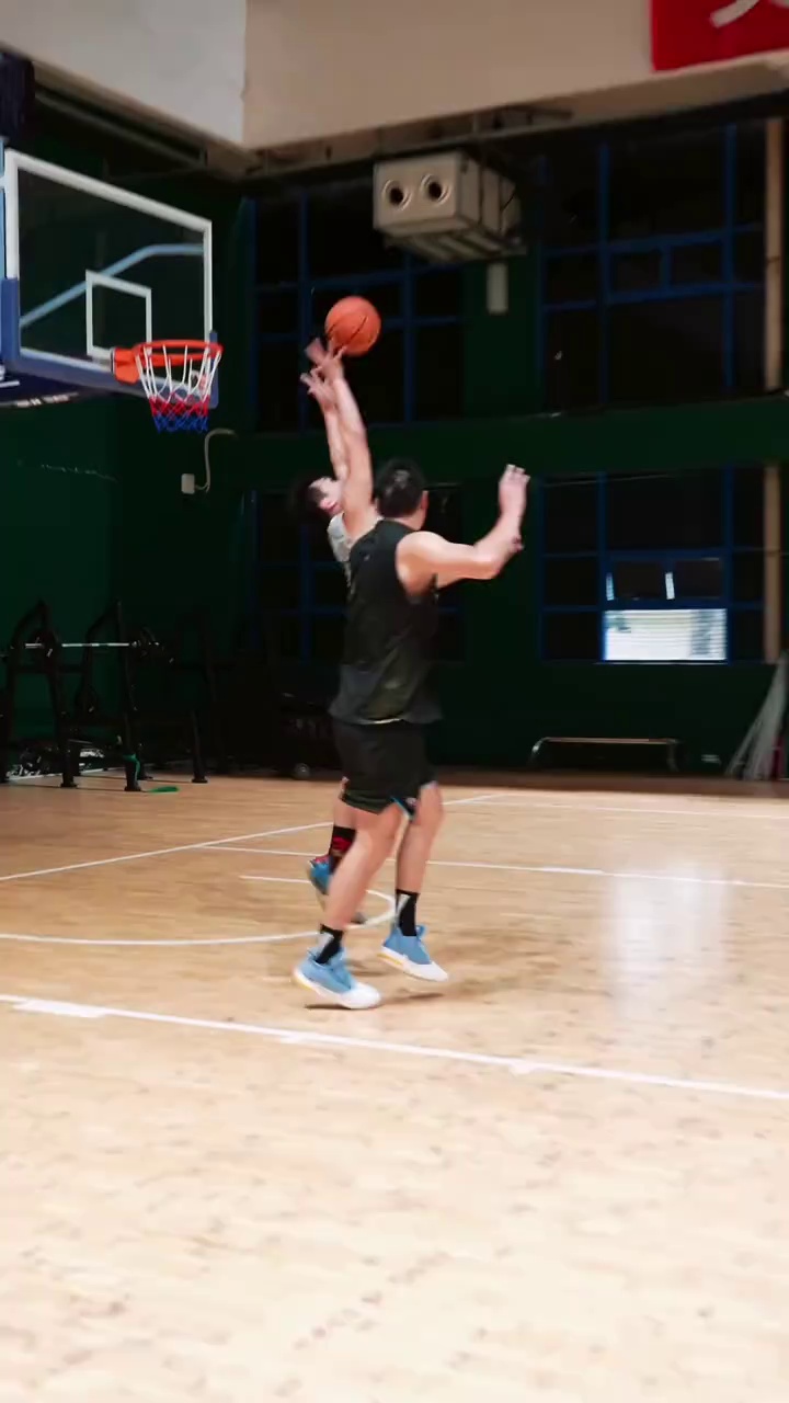 video-poster