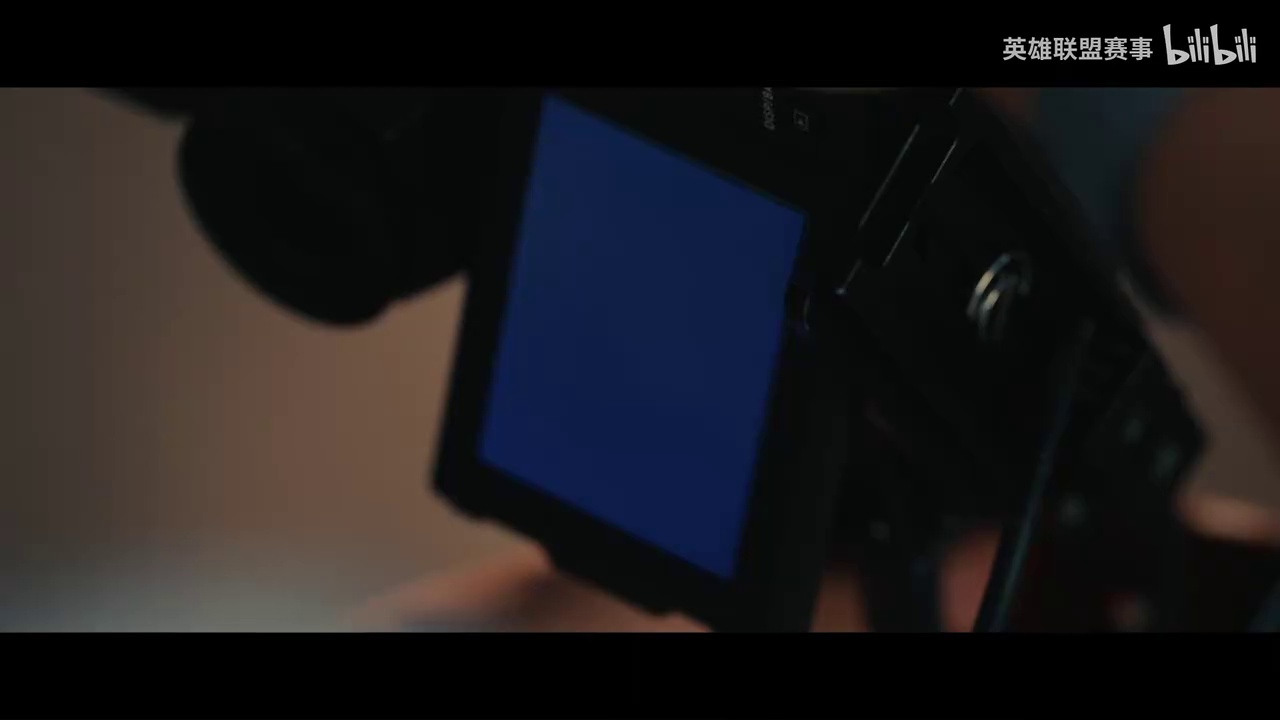 video-poster
