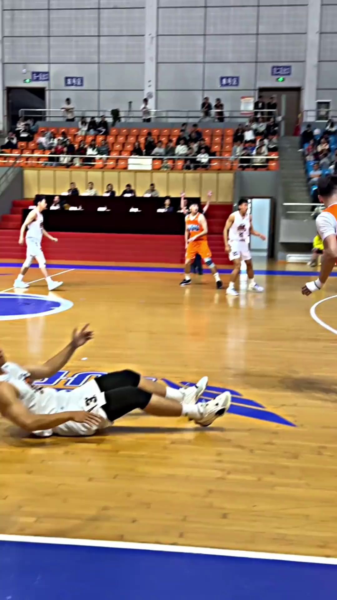 video-poster