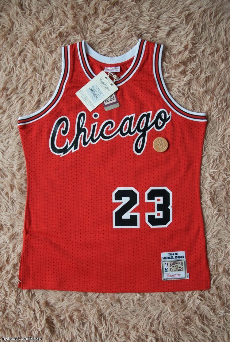 乔丹jordan 公牛客场 1984新秀 mn 复刻球员版au球衣 40/44黄金码