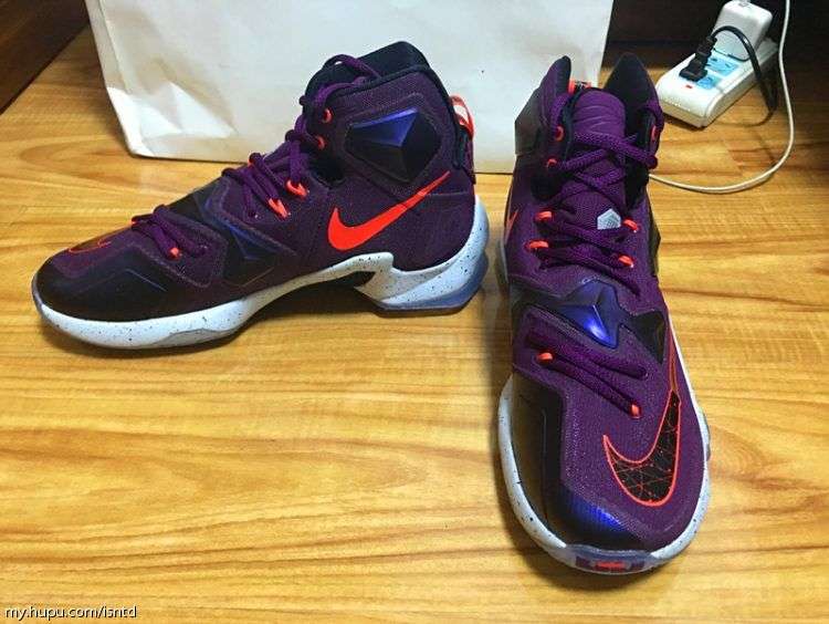 13晚10劫镖】耐克lbj13首发配色 詹姆斯13代 篮球鞋 43码 807219-500