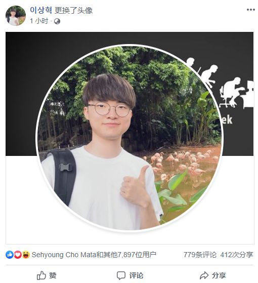 李哥更换脸书和推特头像,觉得自己这张照片很帅哦