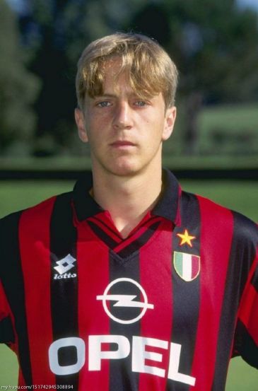 投资,主教练请回卡佩罗,重磅引援有我们都熟知的齐格,莱曼,克鲁伊维特