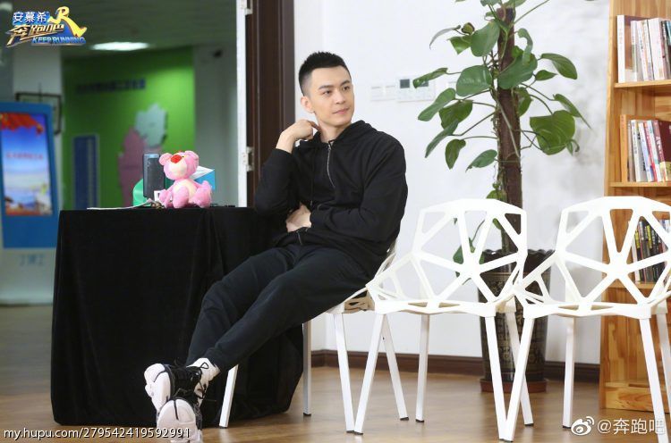 今晚跑男里有郭艾伦,大王和杨队,大王这不是稳赢吗?