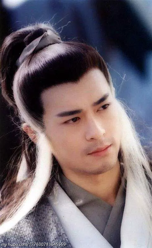 古天乐年轻时不仅长得帅绝人寰,身材也是好到爆炸啊!