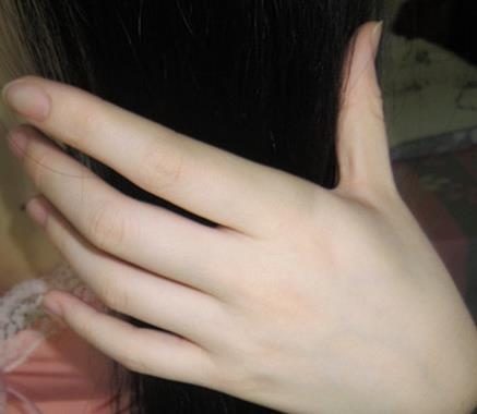 修长白净的纤纤玉手(转来的)