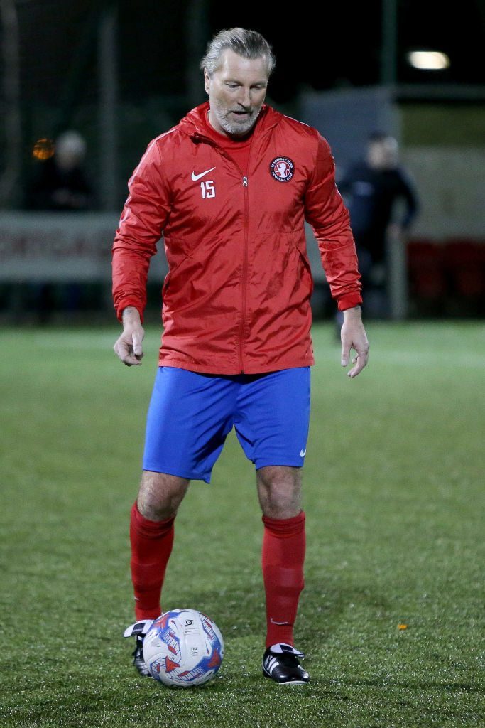 45岁的前英超名将罗比·萨维奇复出 参加英格兰第十级别联赛