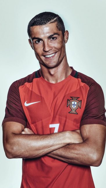 [足坛壁纸巡礼]巨大福利,你们的c罗合集来了!