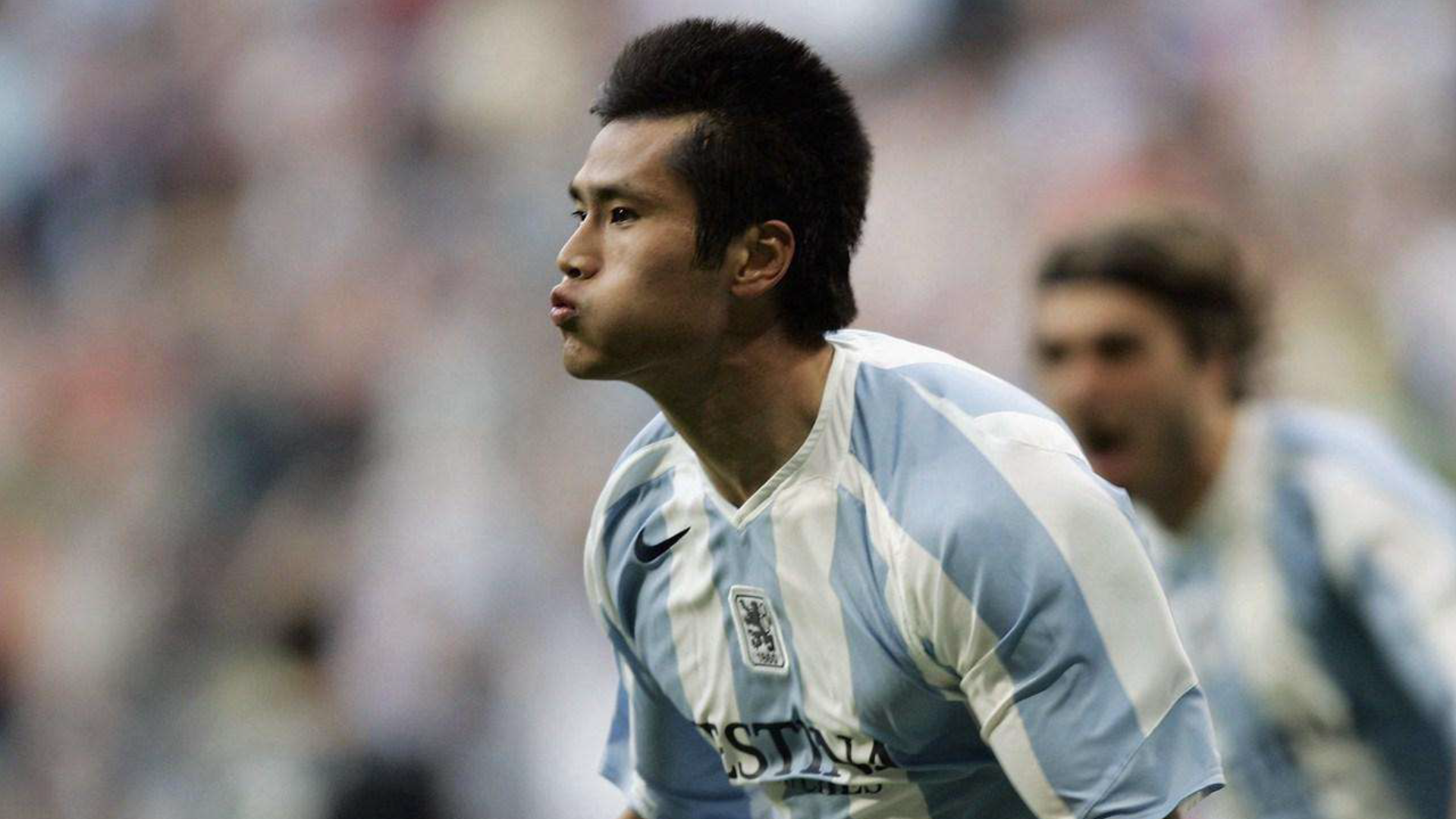 回顾0203赛季德甲邵佳一首发出战任意球破门首开纪录