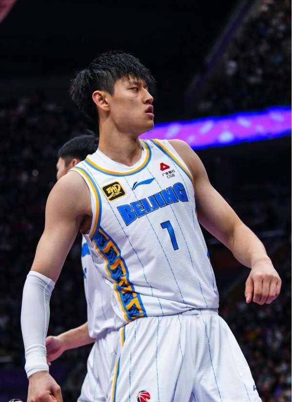 曾凡博逐梦NBA要以日本球员渡-CBA-CBA专区-虎扑社区
