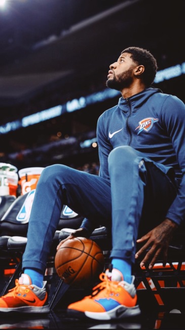 家人们想要保罗乔治穿训练服的壁纸