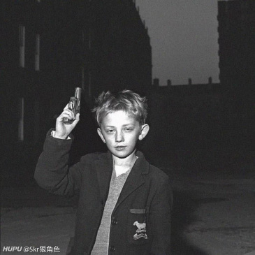 求一个小孩子拿手枪的头像
