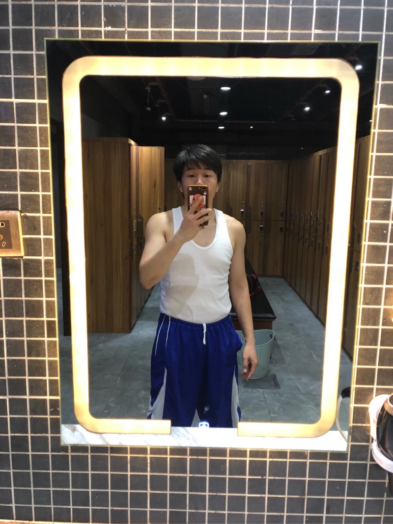身高180体重82kg能有多胖‍️