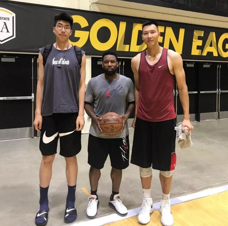 詹姆斯儿子队友余嘉豪