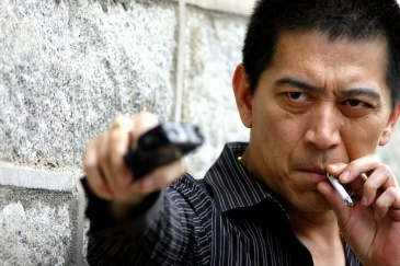 阿杰,你也是没有礼貌,太冲动,打成这个样子.