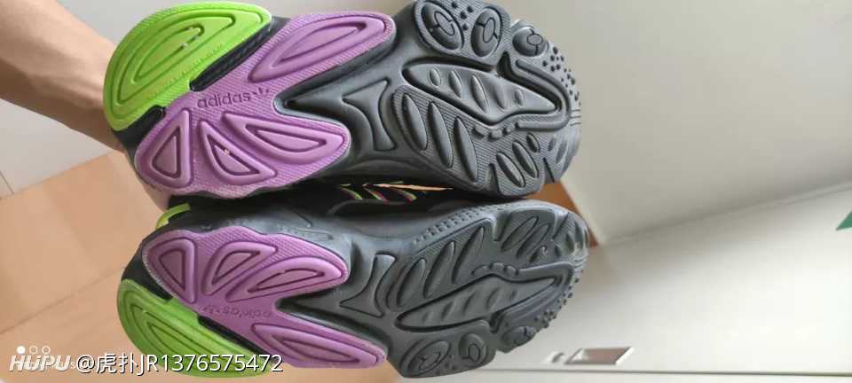闲鱼入的adidas originals ozweego暗夜紫,麻烦各位鉴定一下_虎扑