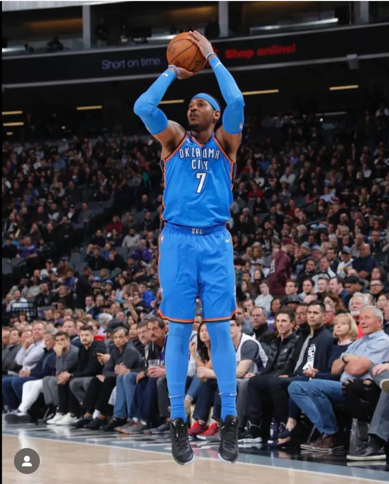 有这张图片的高清上半身图片吗,急!