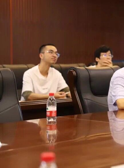 这人打球问题很大呀 不走步我倒立拉稀 19年7月23日虎扑存档 看帖神器