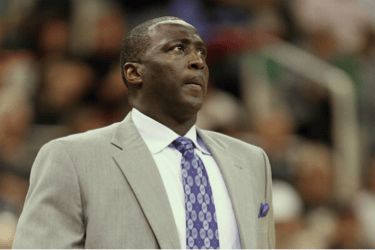 据记者chris haynes的报道,前爵士主帅蒂龙-科尔宾同意加入我日助教