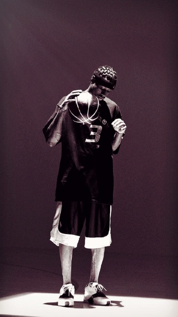 各位jrs有没有艾弗森的头像呀