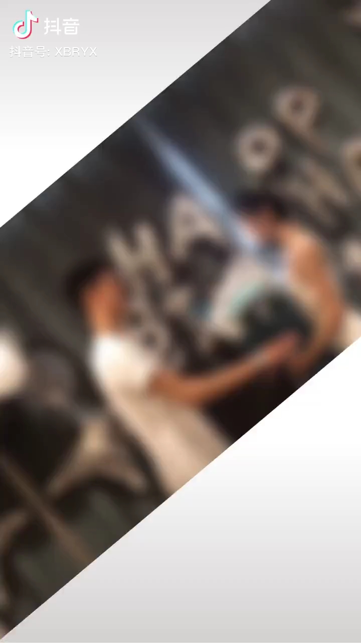 video-poster