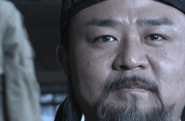 都说科尔让库里打无球