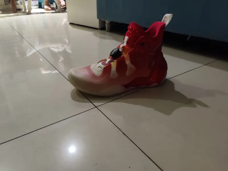 东京奥运会国旗配色安踏星岳上脚评测