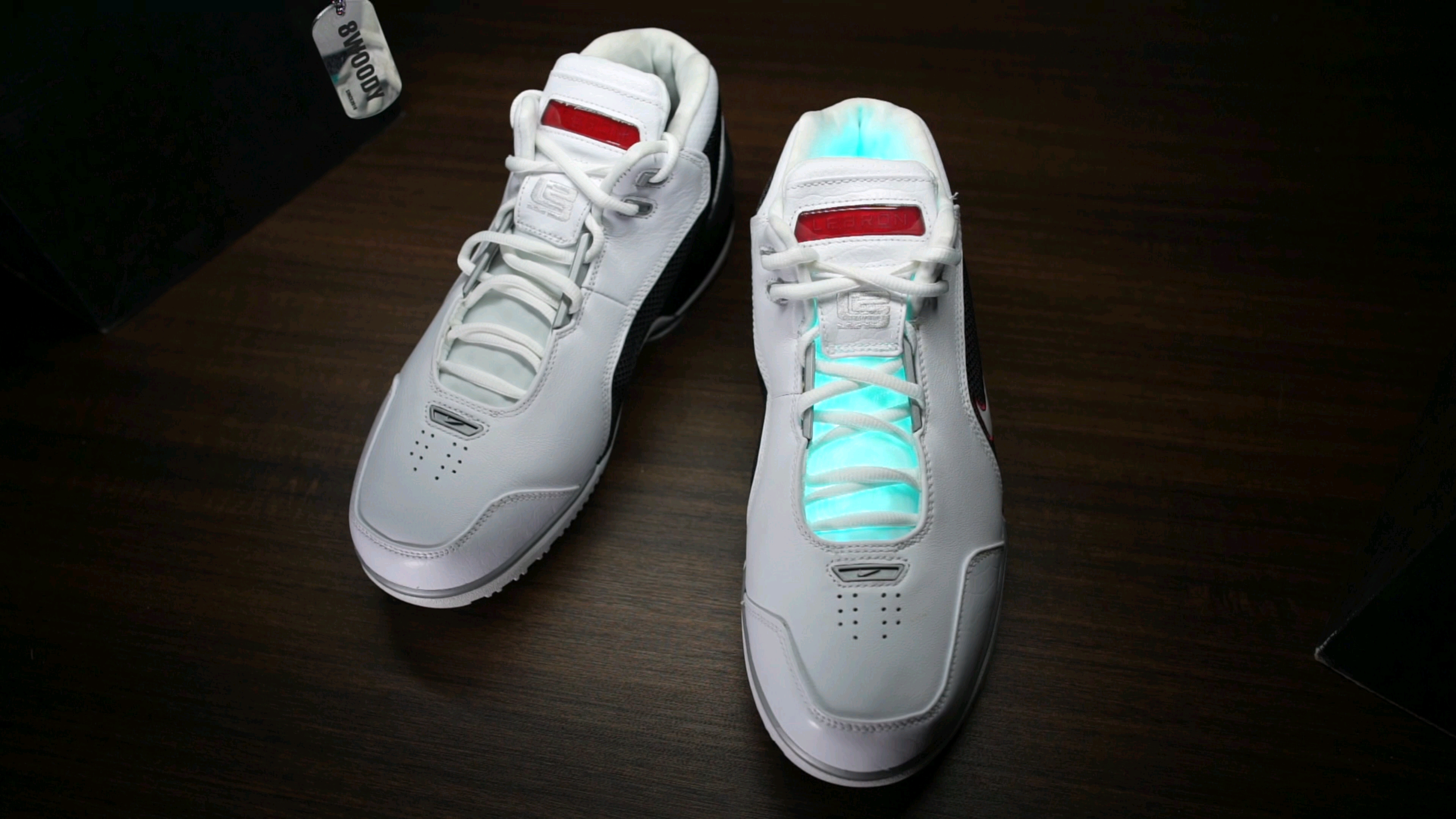 翻出一双詹姆斯一代generation