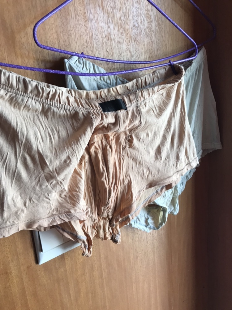 领导的内裤太破,我是不是该给他买一条新的?