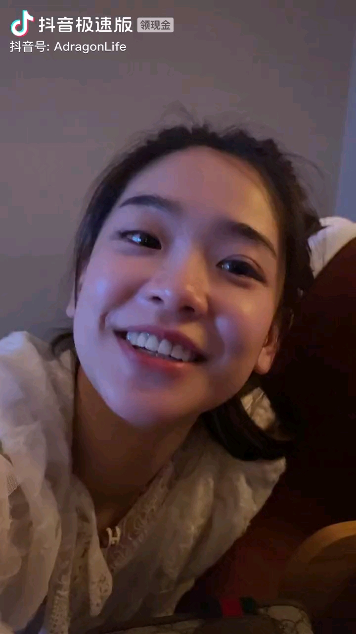 这是周楷恒新的女朋友这么体贴的嘛