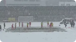 拜仁下雪训练，孔帕尼：“我不希望你们在这里冒险”