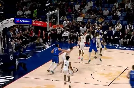 太陽報:福登女友的訂婚手指佩戴鉆石戒指,人們對其婚禮充滿期待