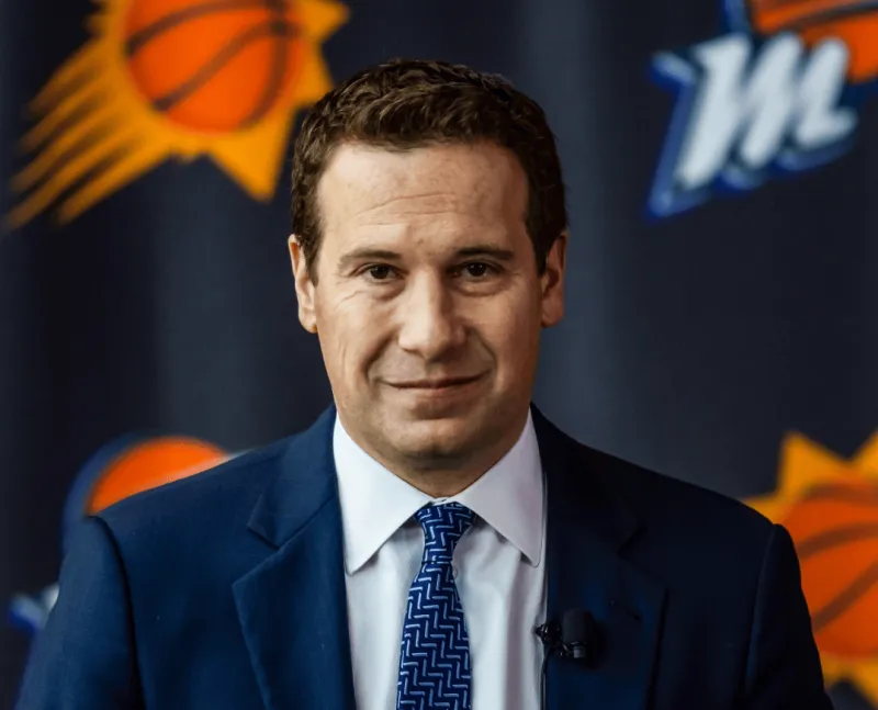 記者：為加盟馬競(jìng)?cè)R昂納多愿大幅降薪，買斷條款低于4000萬(wàn)歐