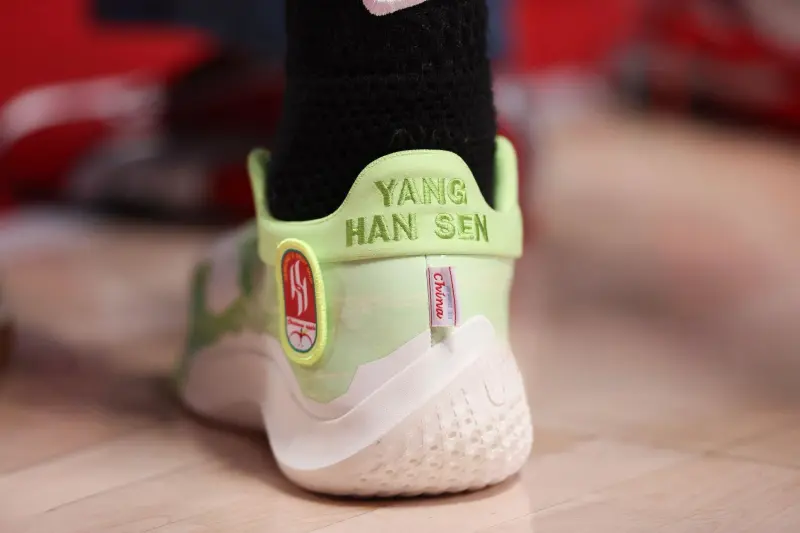 曼城跟隊談羅德里示好皇馬：罕見多次接受西媒采訪，時機(jī)值得玩味