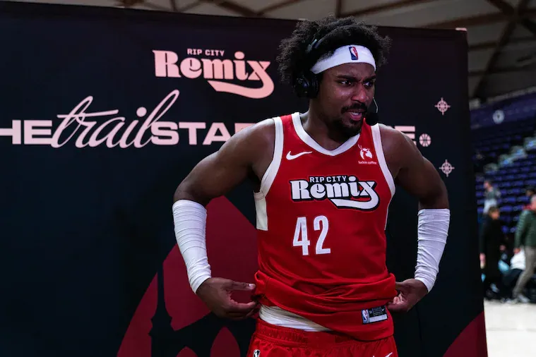 流言板]Shams：爵士利用双向合同签下G联盟混音队前锋布雷克-辛森(图1)