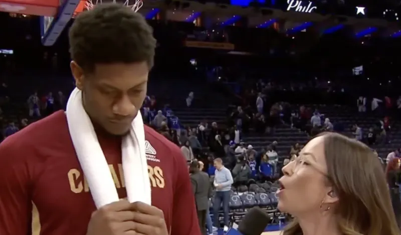 U23亚洲杯_U23亚洲杯直播_赛事直播LIVE流言板]亨特：上场失利后我们研究了录像必须每晚都把能量带出来