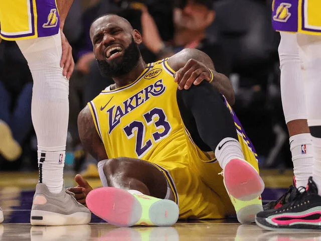 遭離譜判罰罰下！卡盧盧曬巴斯托尼摔倒畫面，配若有所思表情??