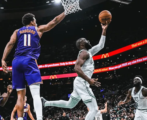 傳足第25003期看點：英超雙紅會 強勢紅軍VS低迷紅魔