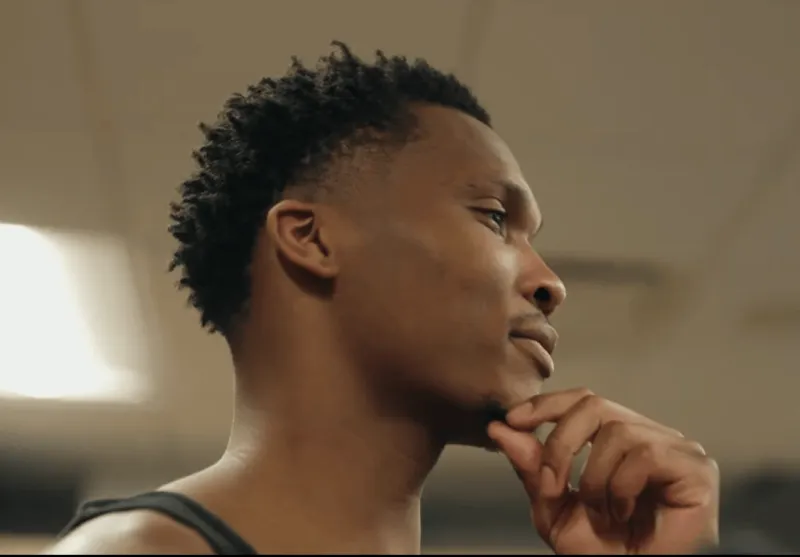 小蜜蜂今晚要輸有感覺嗎，火仔不可能狀態一直這么好，載物打強隊也很容易拉